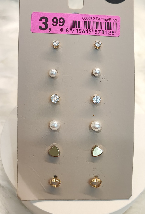 پک گوشواره میخی